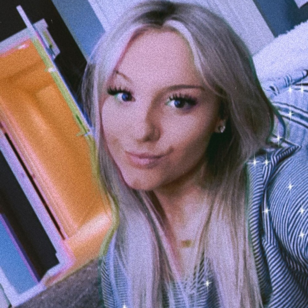 Meet your Posher, Kelly